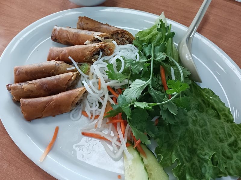 Pho 303 interior
